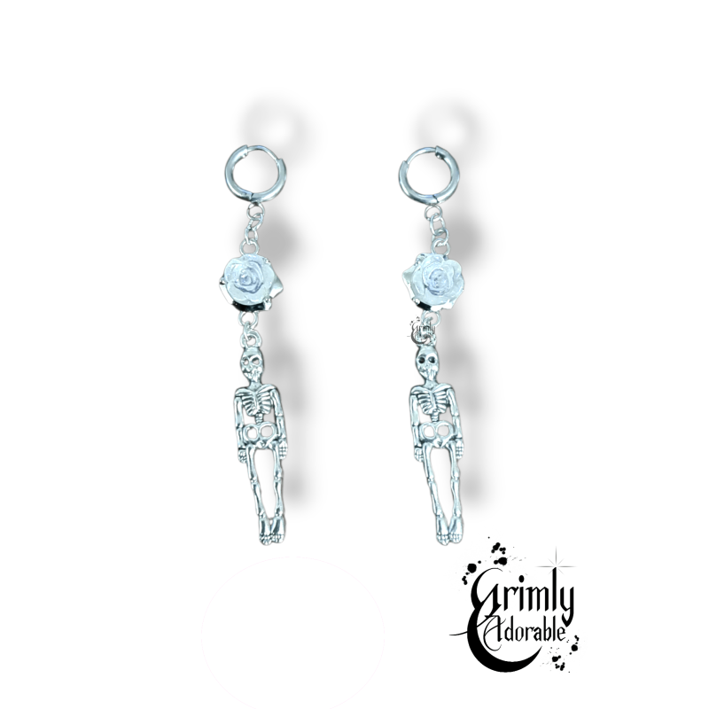 Boucle d'oreilles goth squelette