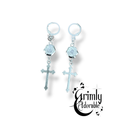 boucles d'oreilles goth croix